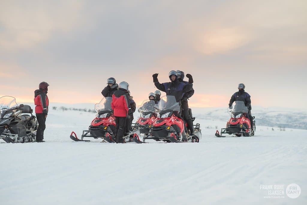 Snowmobile tour 2,5 hour, The Arctic light experience with Sorrisniva Safari 