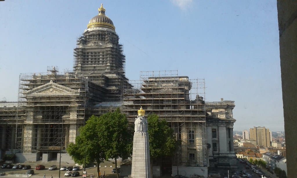 Toujours sous la tutelle des échafaudages, faute de budget pour le restaurer