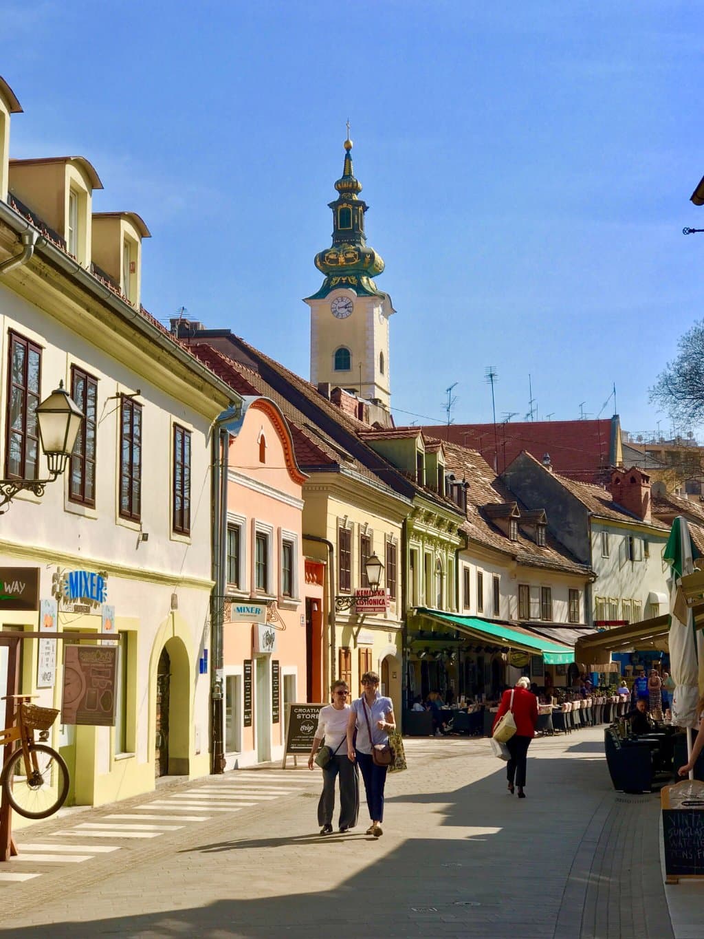Verschiedene Aussichten von der berühmten Strasse