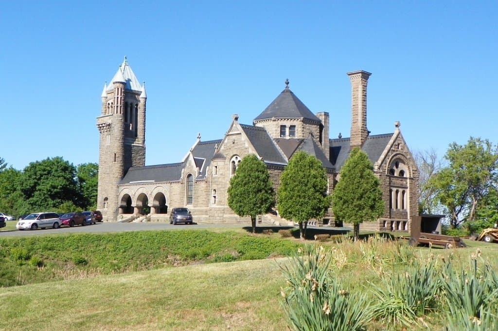 Oakwood Chapel