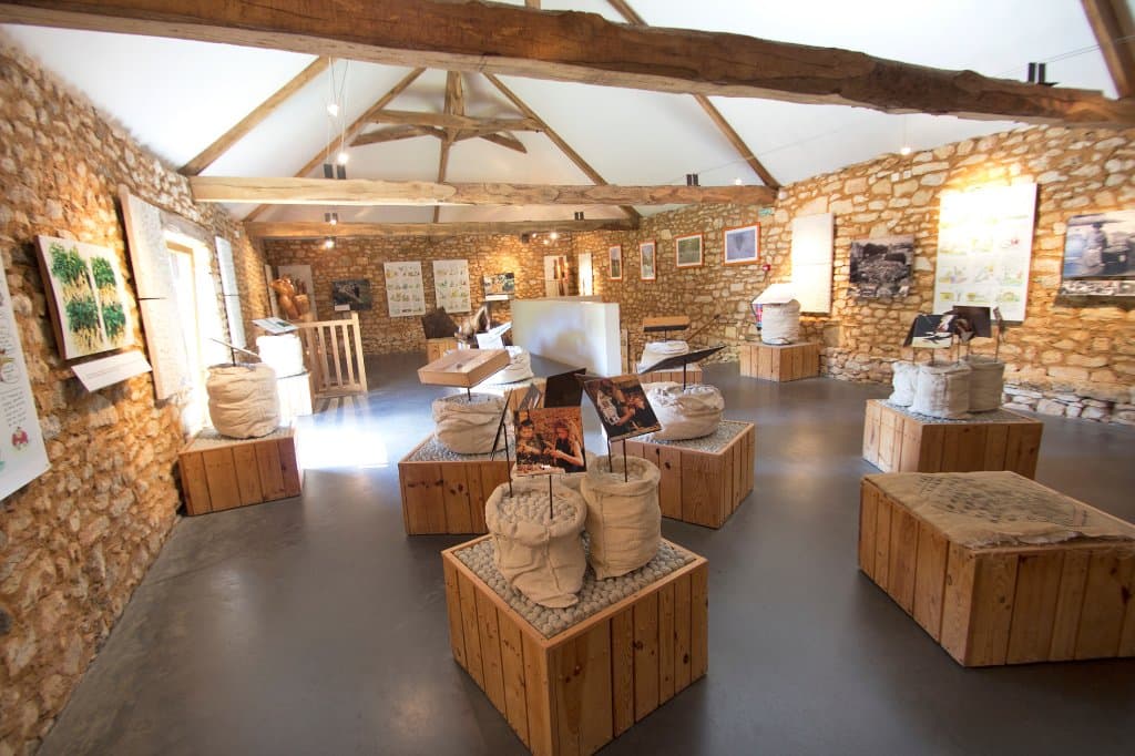 un aperçu de l'éco-musée de la noix