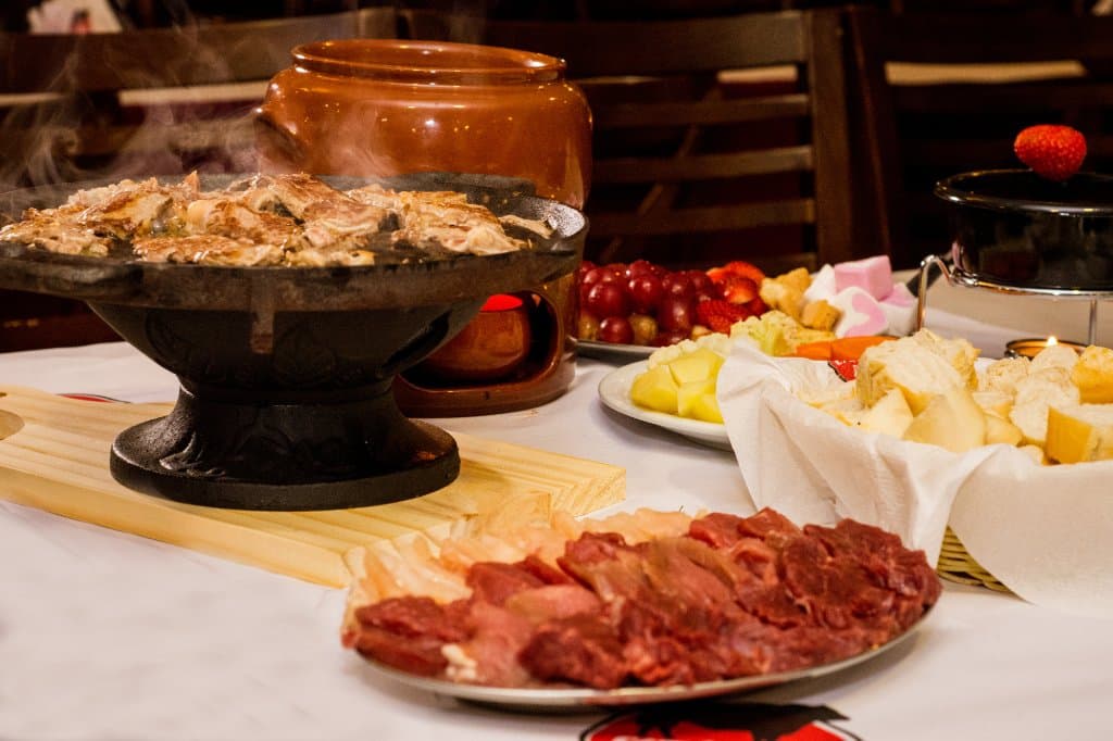 Fondue na pedra! O melhor da região!!!