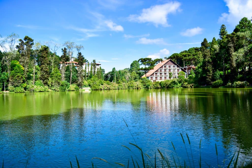 Foto em HDR que fiz do lago no periodo da tarde.