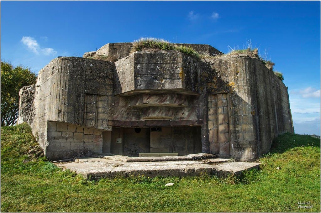 Casamatta con postazione di tiro.