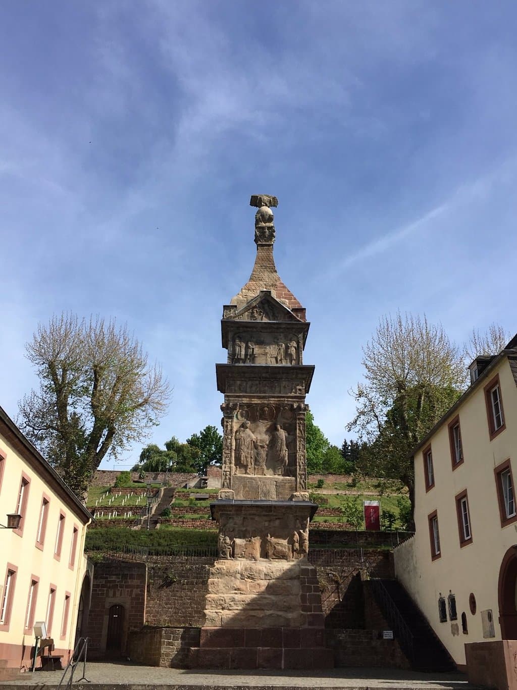 The Igel Column