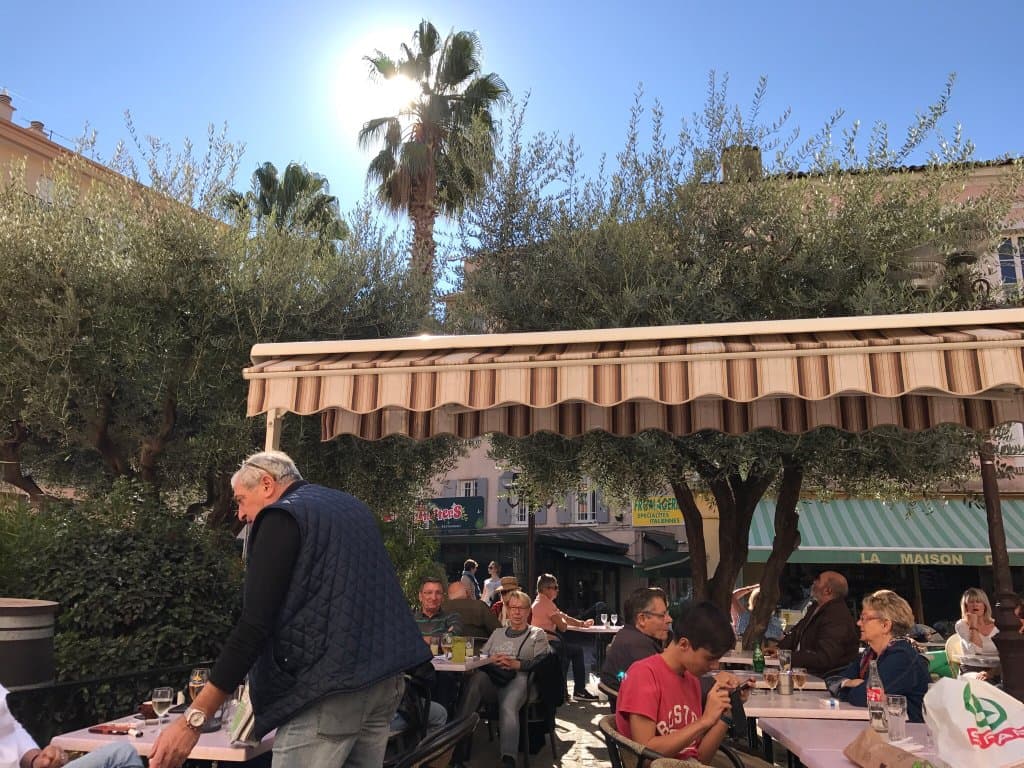 Le Café du Marché Saint-Raphaël