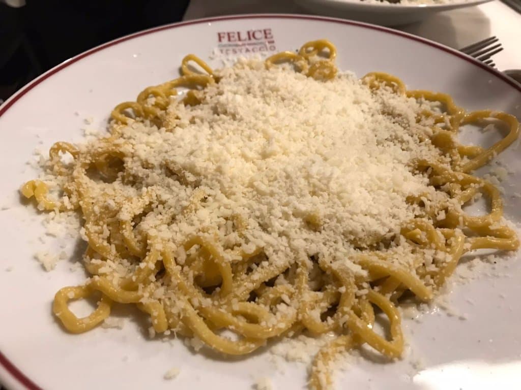 la famosa Cacio e Pepe!