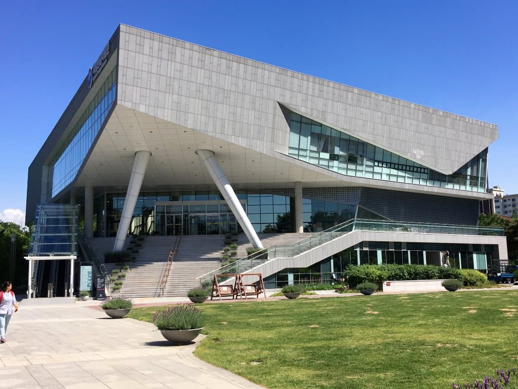 Exterior of the Hangeul museum