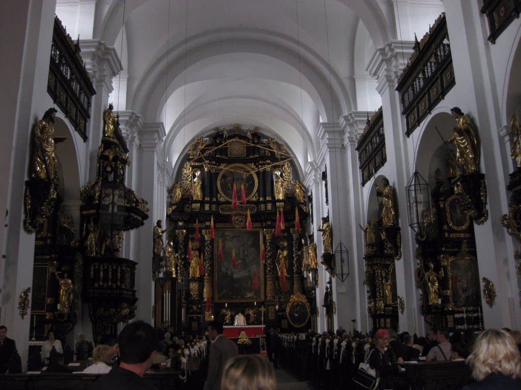 Sehr schöne Innenaustattung der Kirche