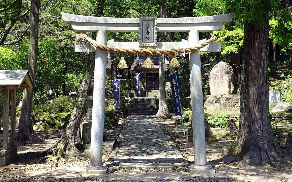 鳥　居
