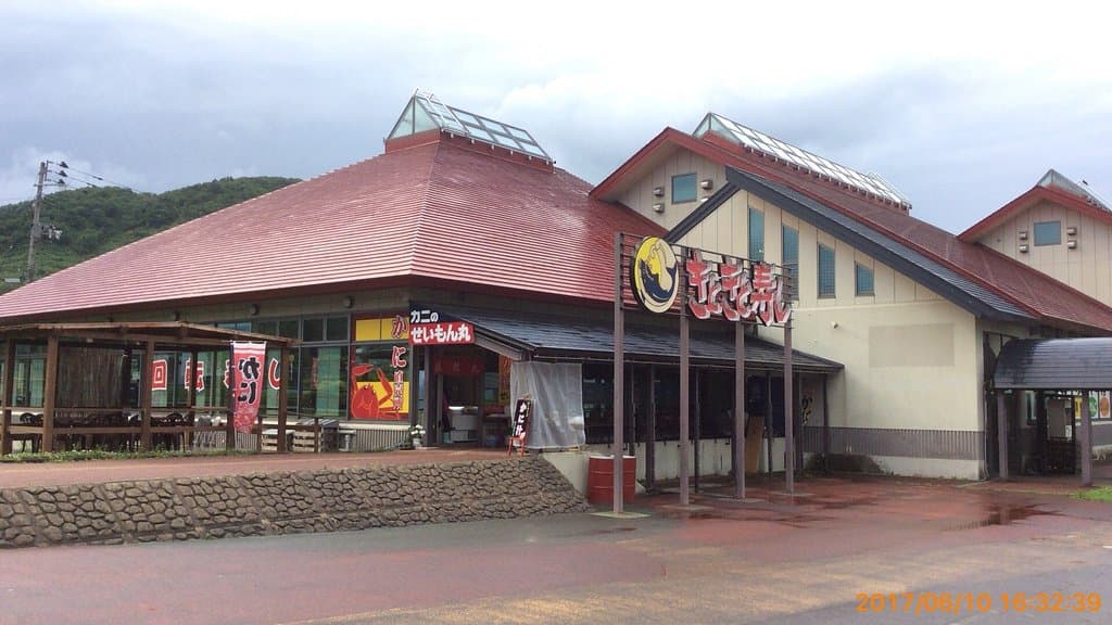 この道の駅には変わった食べ物がいっぱいありました。中でもフルーツほおずきはびっくりものでした。