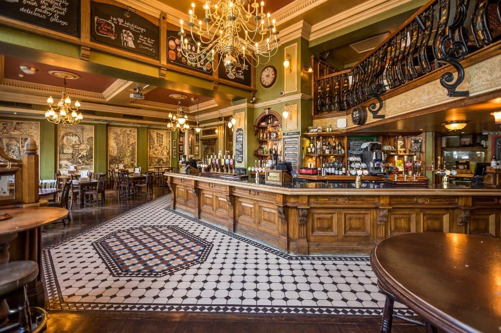 Butchers Hook & Cleaver - Lovely pub
