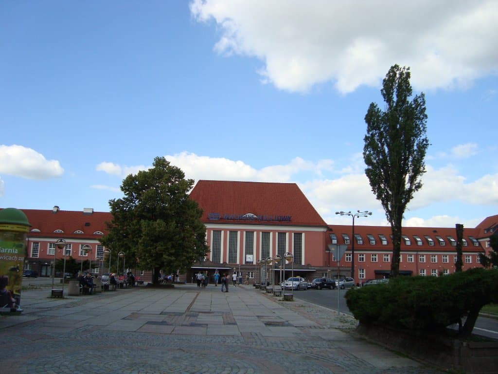 ładny dworzec