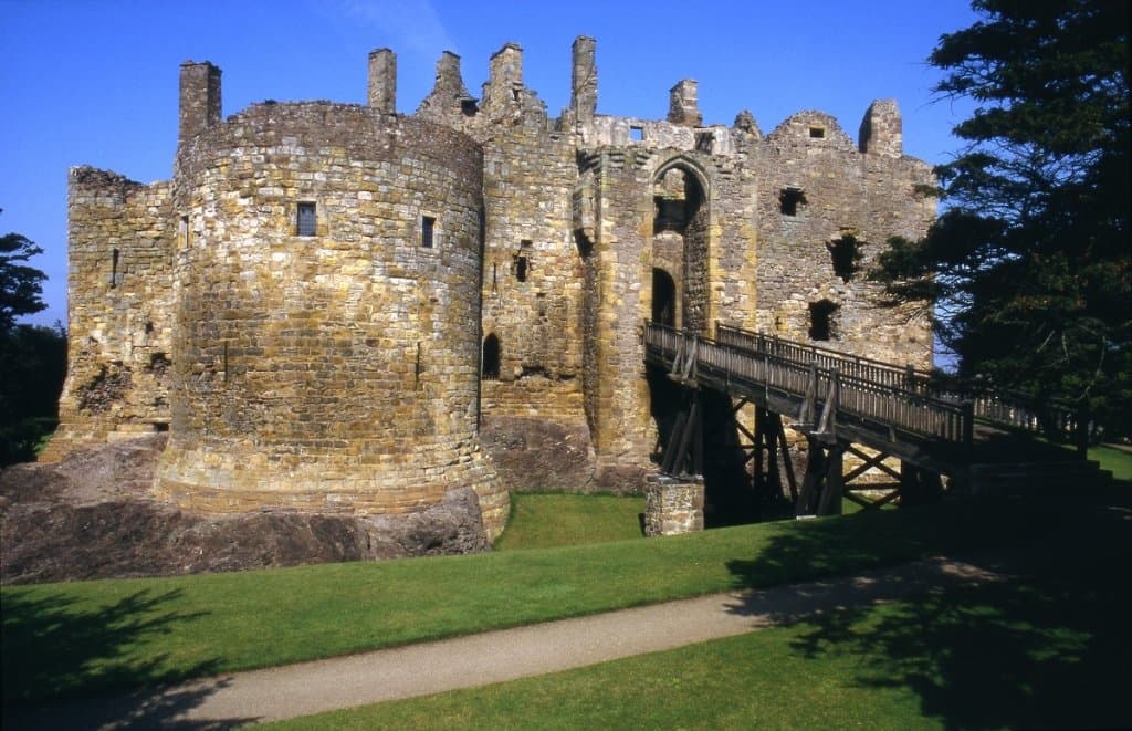 Dirleton Castle & Gardens Edinburgh