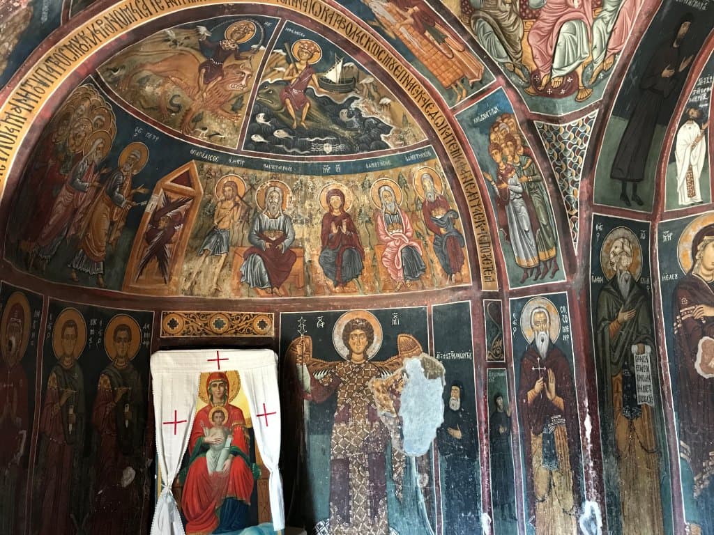 Фрески в церкви