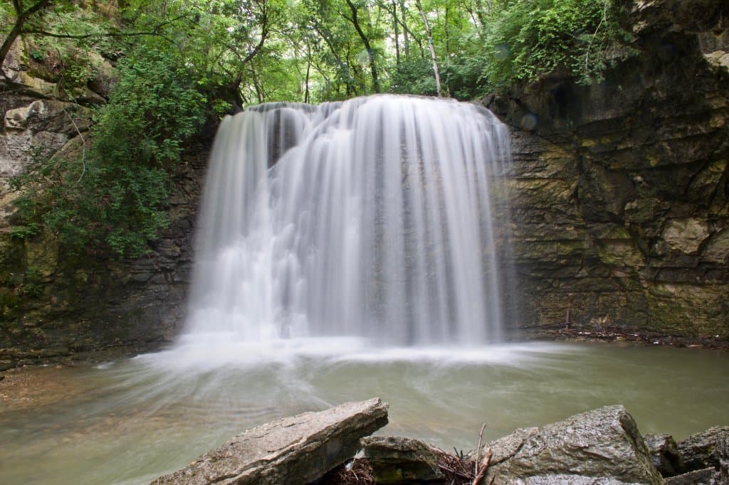 Silky Water With Cool MIst