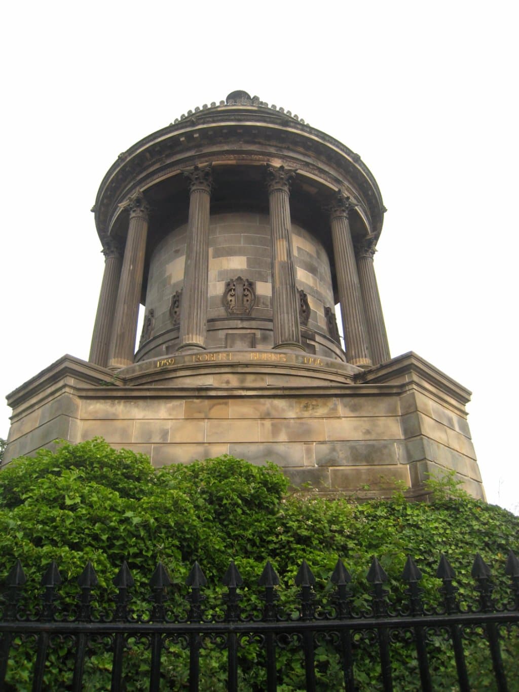 Burns Monument