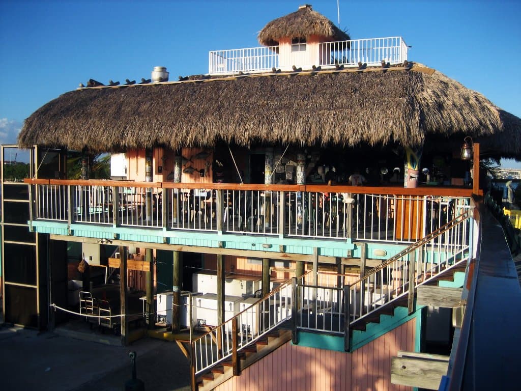 Burdines Tiki-Hütte