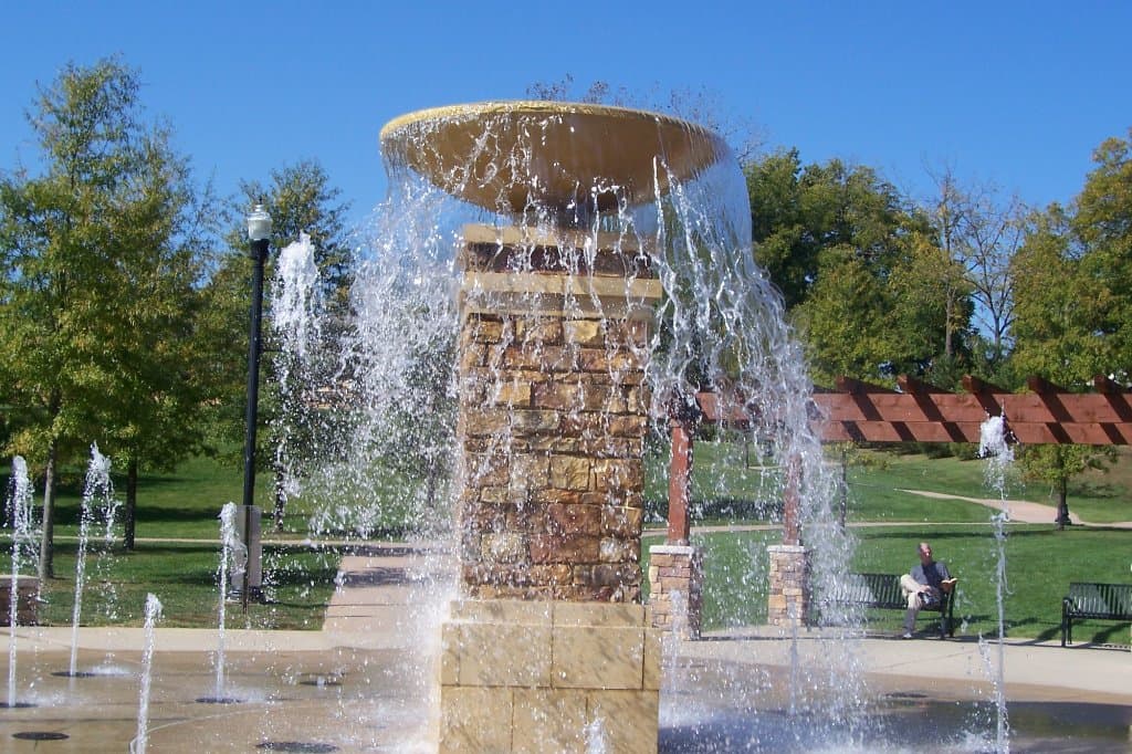 main fountain at Dogwood Park