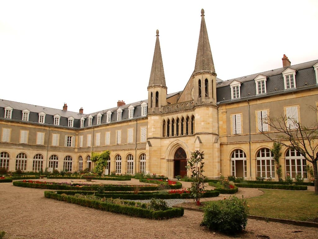 Espace Bernadette / Couvent des soeurs de la Charité de Nevers