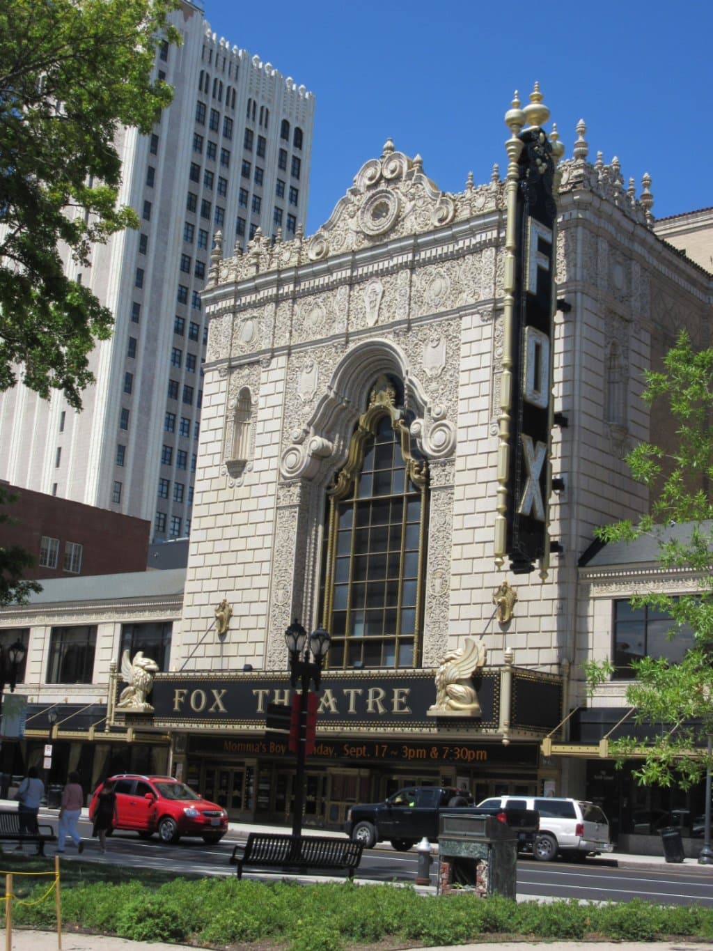 Front Entrance to The Fabulous Foz Theatre