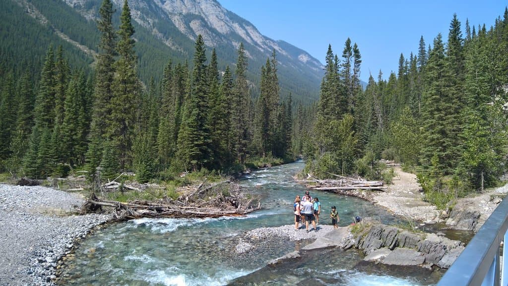 At same location 6.5 km from Banff river view.