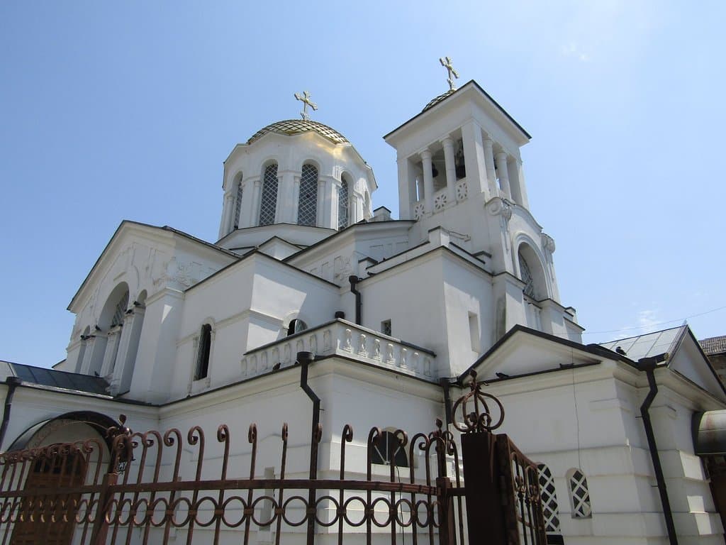 храм