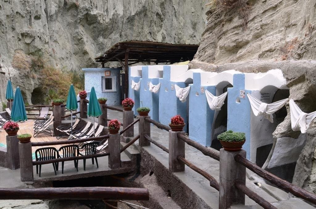 Cava Scura Thermal Caves