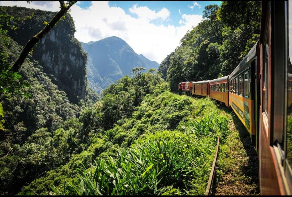 Viagem histórica de volta ao passado na Litorina Luxo "Foz do Iguaçu" e "Copacabana", ferrovia c