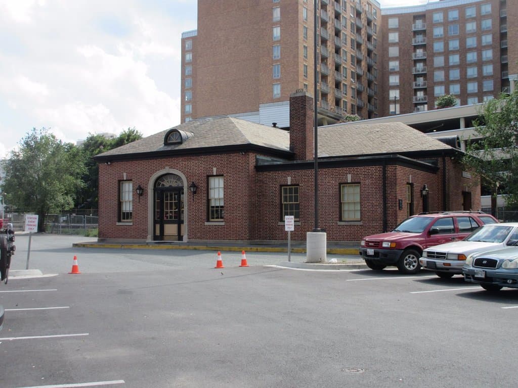 The station among tall buidlings