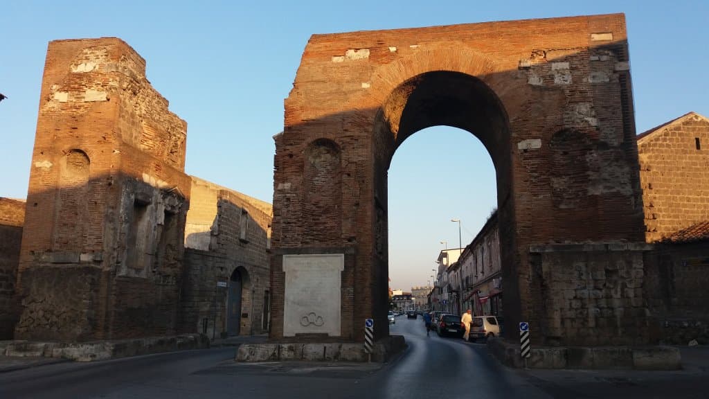 Arco di Adriano