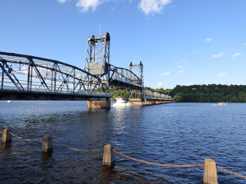 bridge lifting
