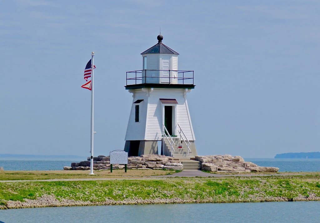 PORT CLINTON LH