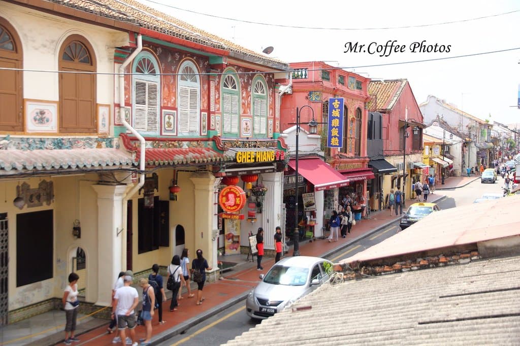 後方能看見雞場街