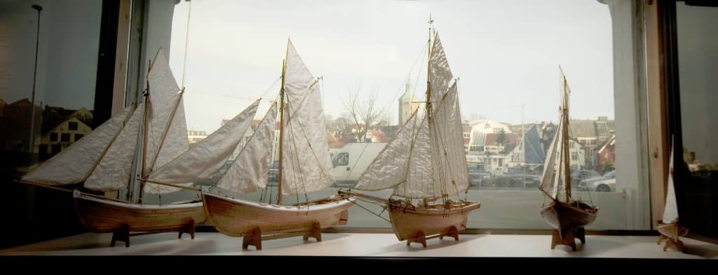 Modeller av bruksbåter kjent fra regionen. Foto: MUST.