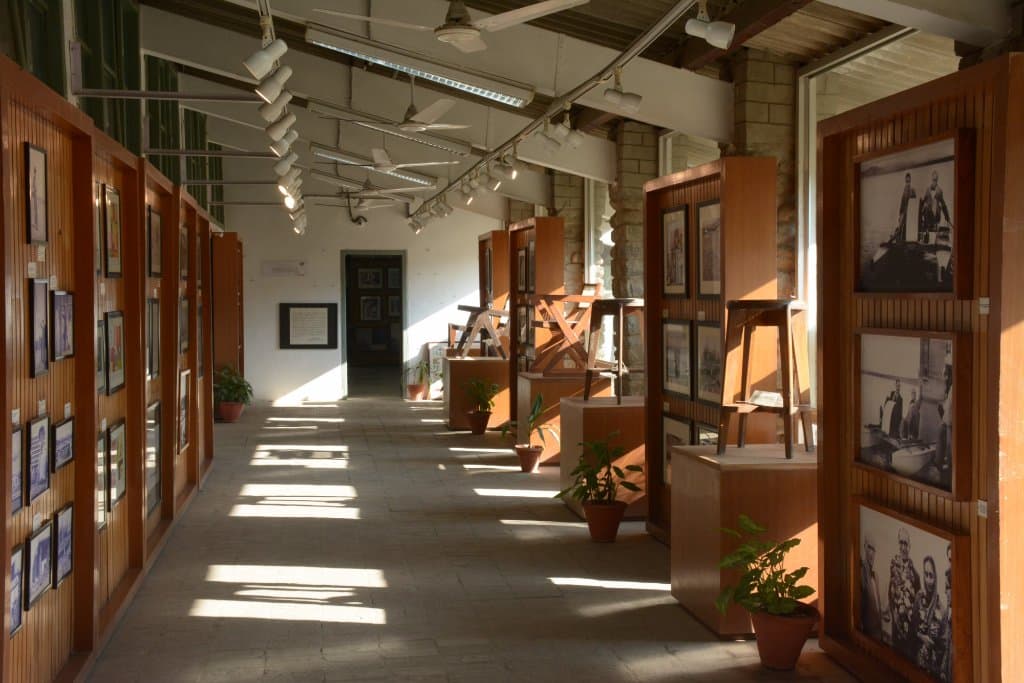 Displays of rare images and furniture by Jeanneret.