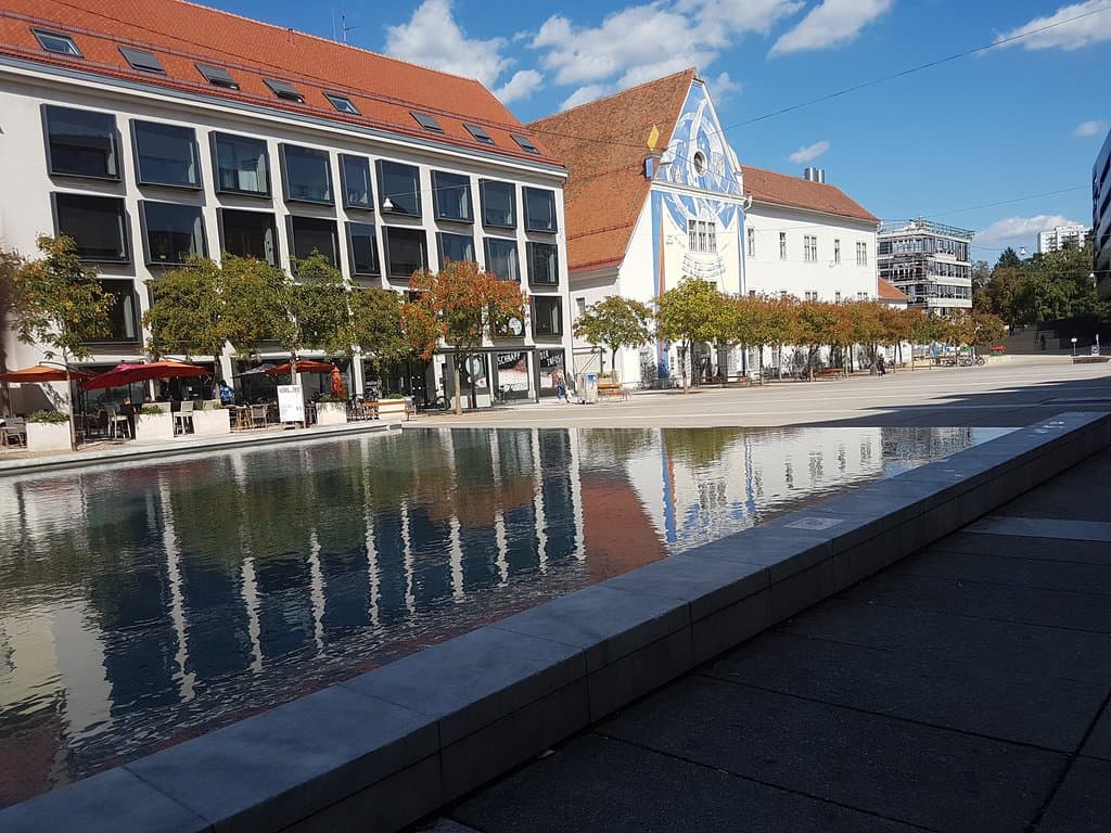 Karmeliterplatz