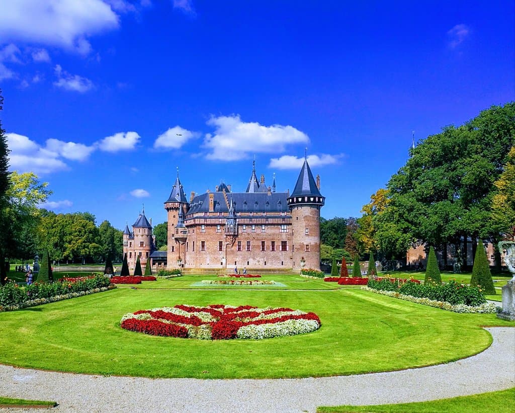 amazing view of the castle.