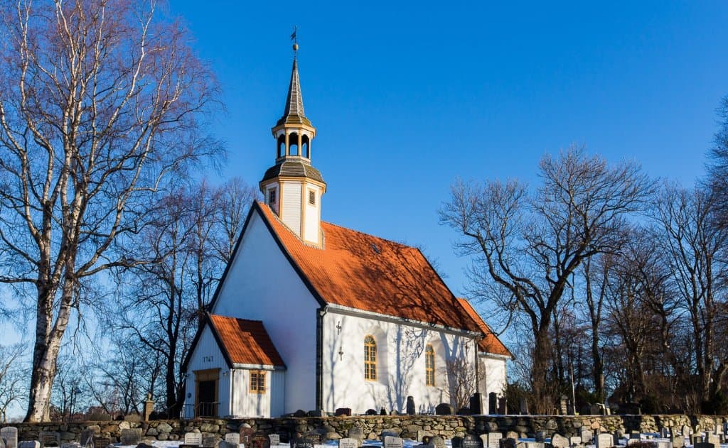 Lade Church