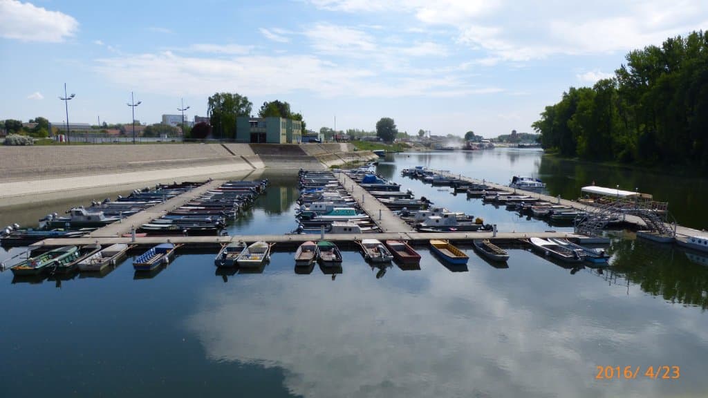 Az apatini jacht kikötő