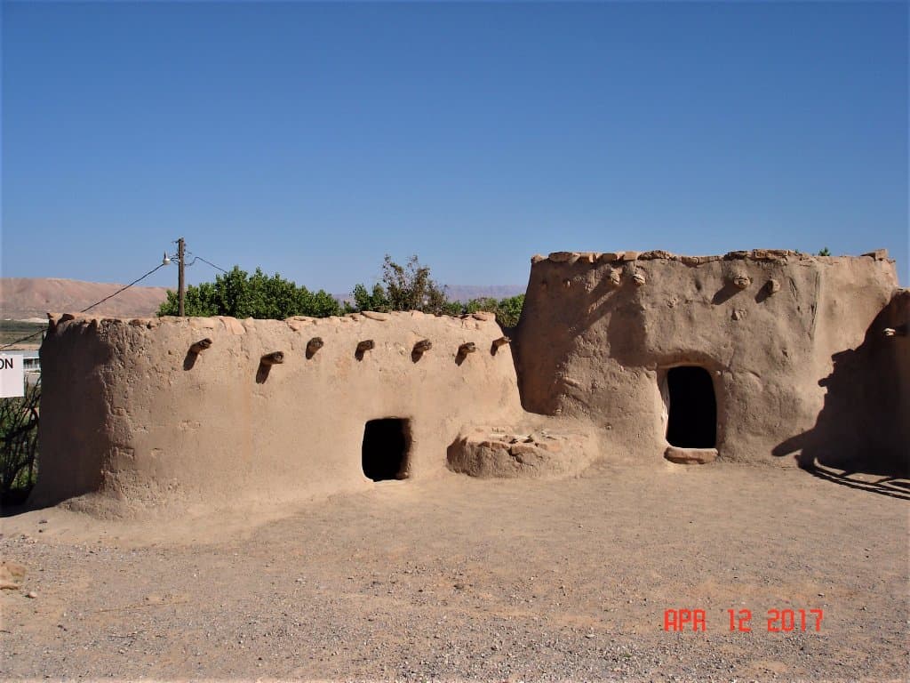 Dwelling replicas.