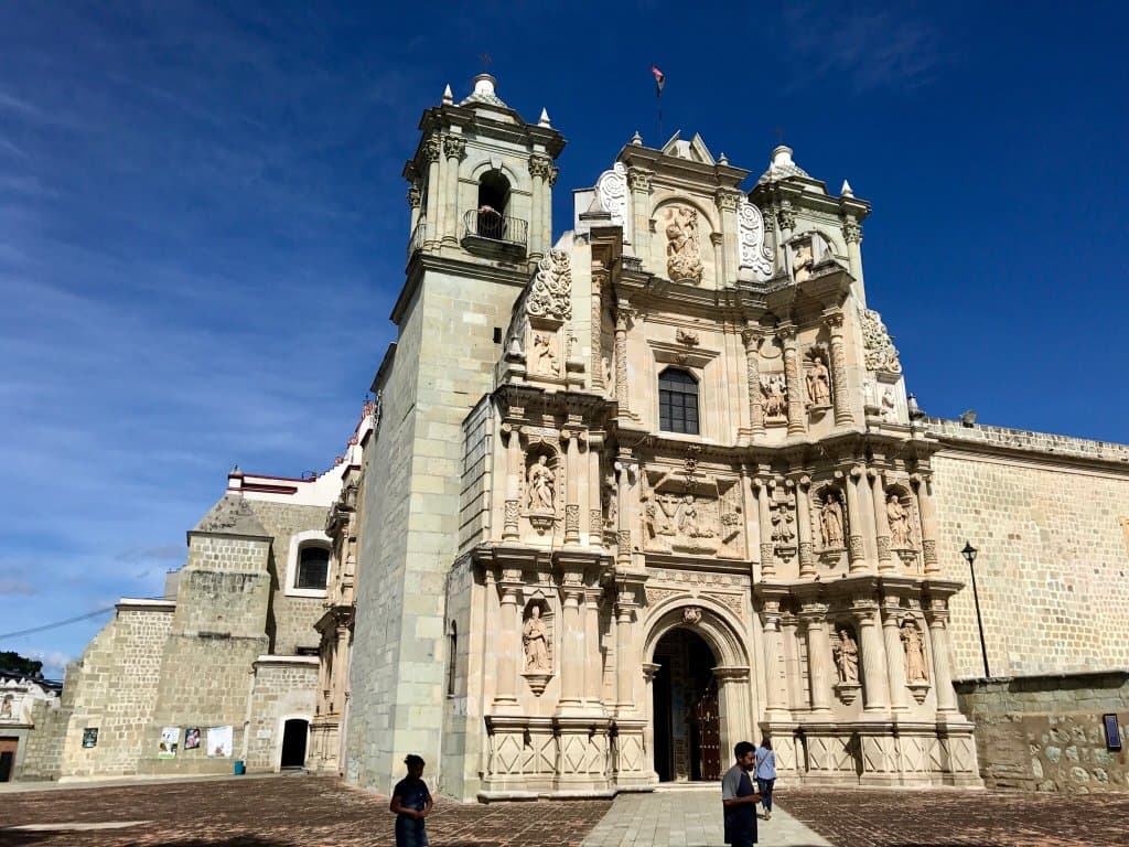 Basílica de la Soledad