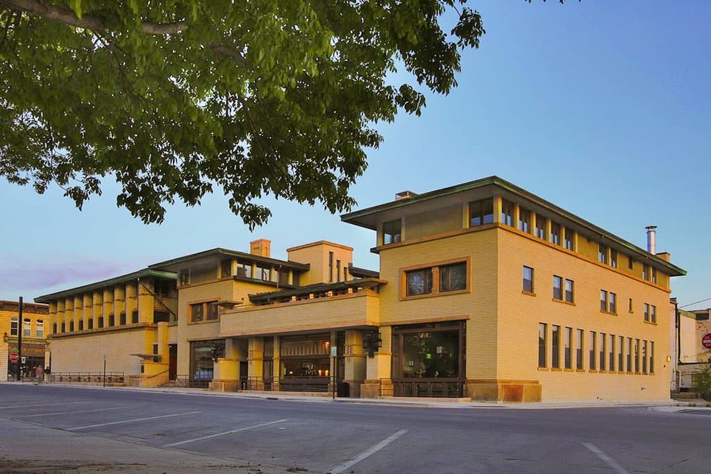 The last Frank Lloyd Wright Hotel in Mason City Iowa