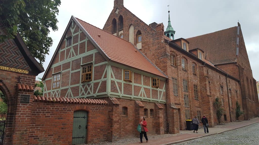 Die Kirche von aussen