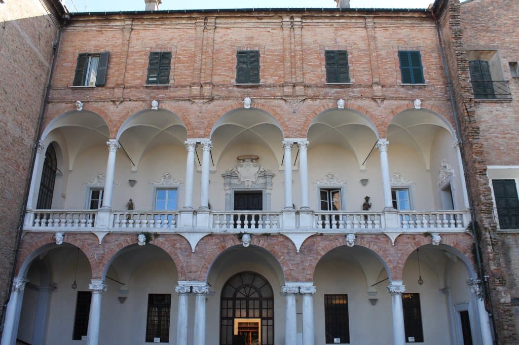 Controfacciata Palazzo Ghini