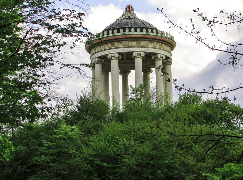 Monóptero no Jardim Inglês