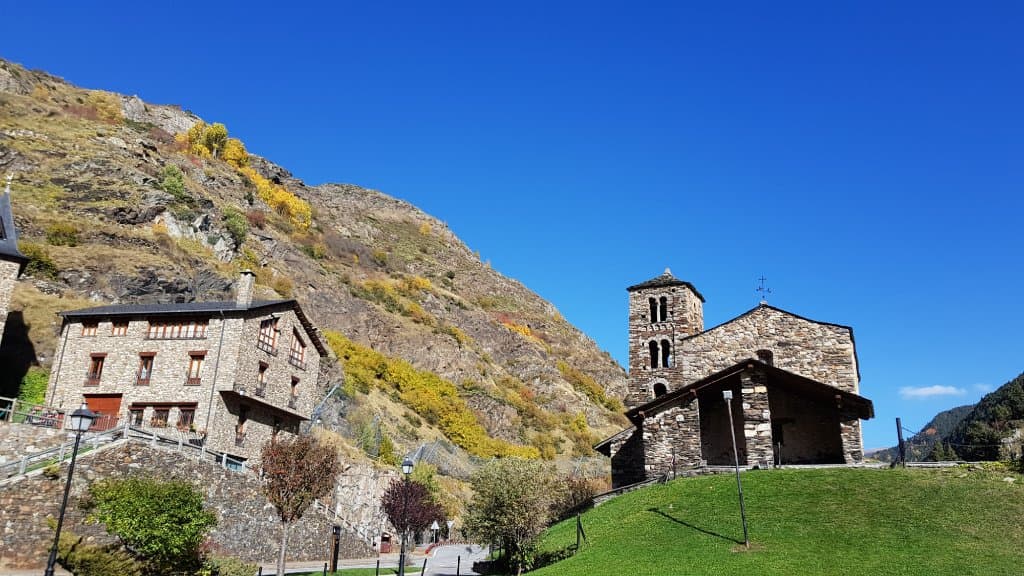 Eglise vue du Parking
