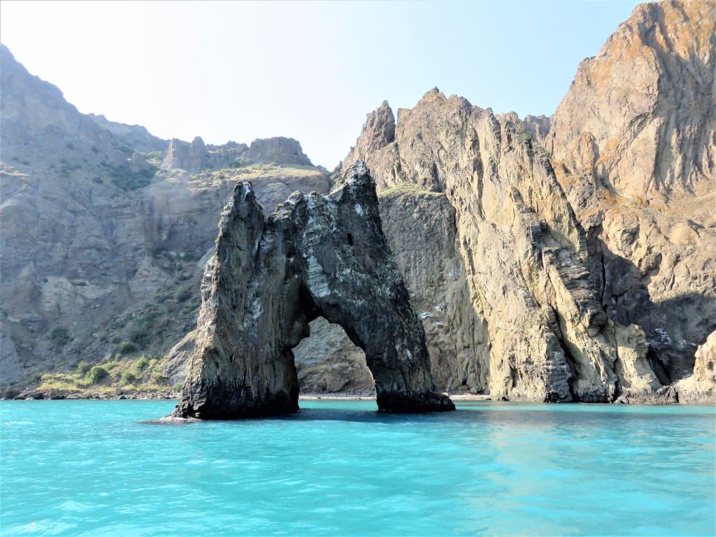 Коктебель. Скала Золотые ворота.