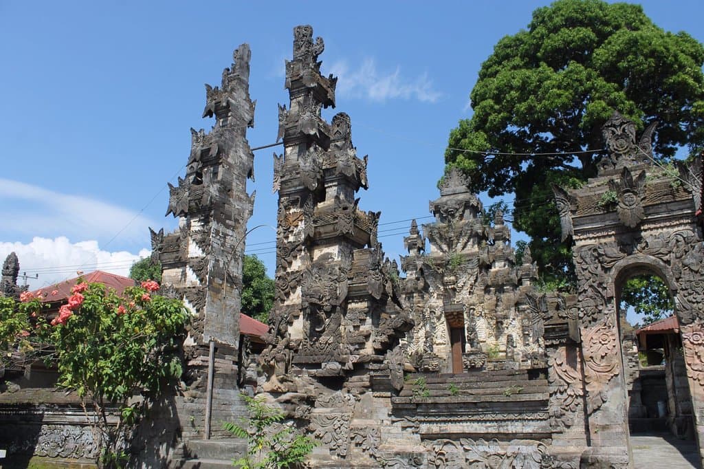 Dalem jagaraga temple inner gate