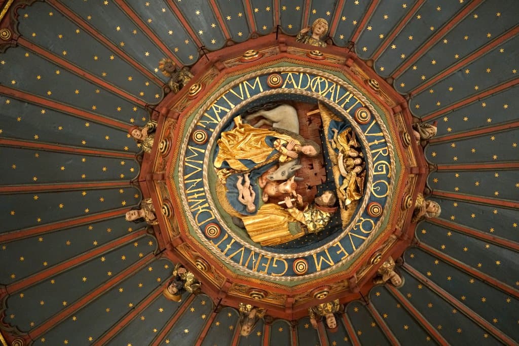 détails du plafond (2e étage) 